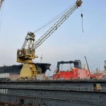 Level Luffing Portal Crane Floating Dry Dock Portal Crane