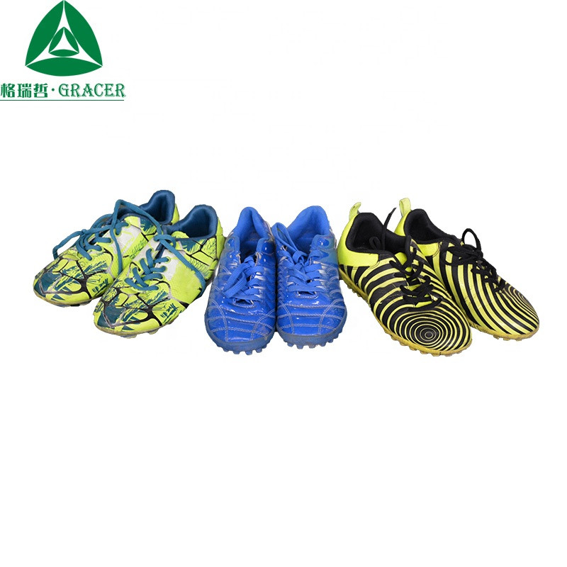 2019 Design soccer shoes used per kg second hand dubai sports shoes