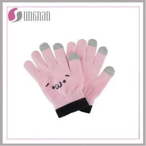4 colors soft knitting touch screen gloves.