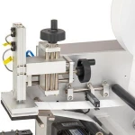 High performance superior quality flexible operation MT-60 square bottle labeling machine