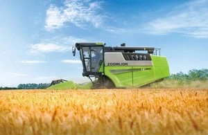New design hot sale multi-function self-propelled grain combine harvester