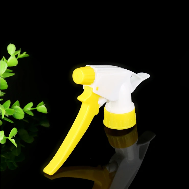 Plastic Spray Head Coke Bottle Universal Sprayer Hand Button Watering Nozzle Gardening Plant Watering and Humidifying Hot