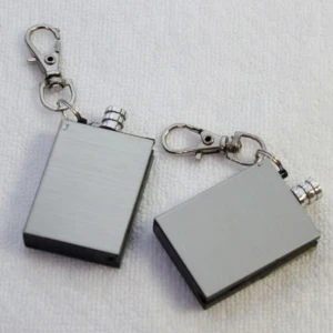 Stainless steel million matches / square shell metal waterproof lighter / permanent lighter keychain