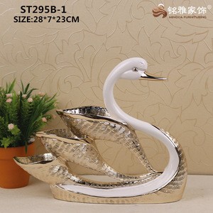 Wedding decoration pieces animal sculpture resin swan statues for home decor