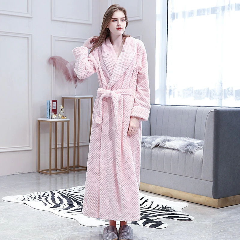 wholesale Winter robes and thick long flannel bathrobes for men and women