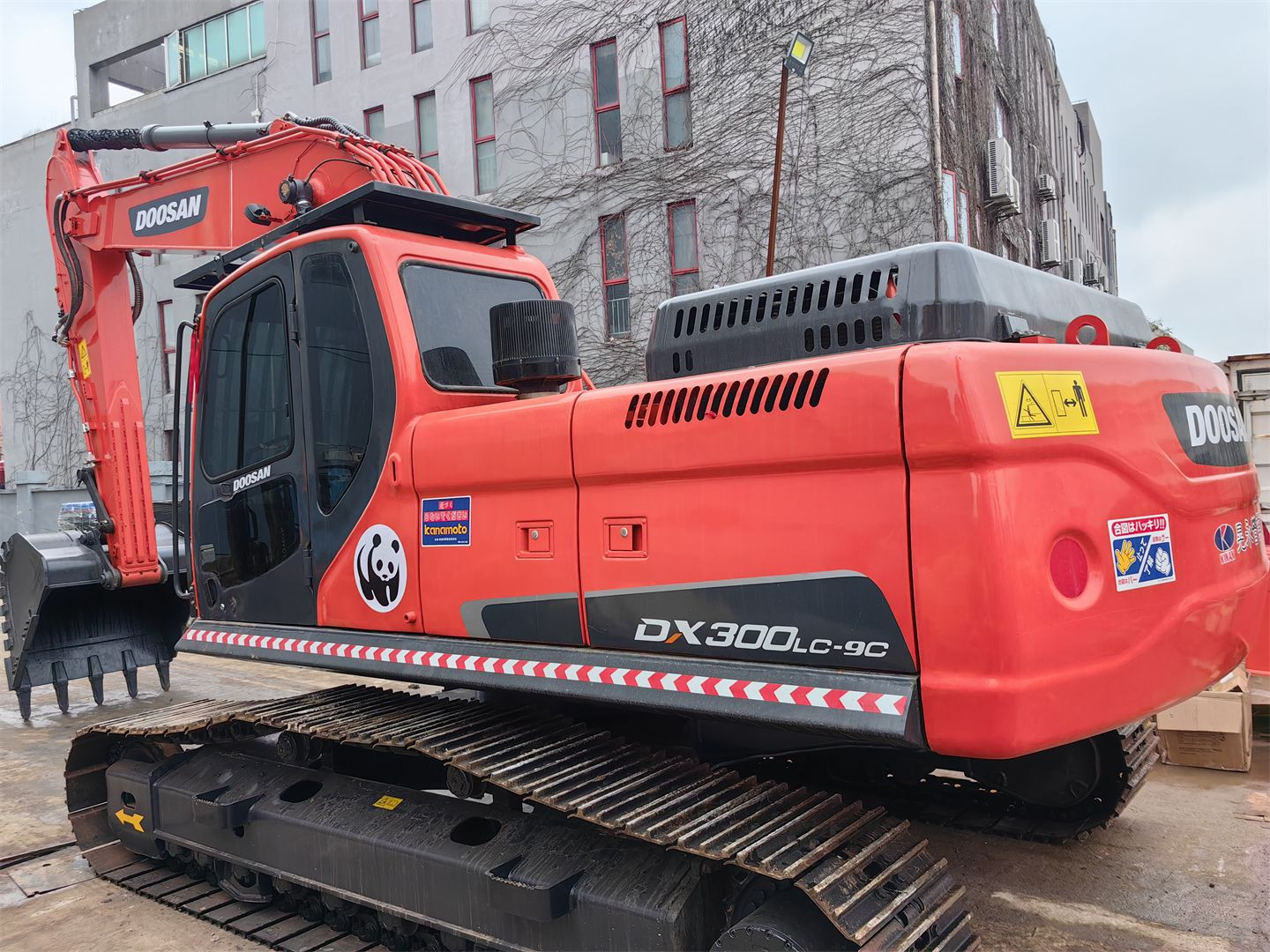 Buy Used Doosan Dx300 Dx225 Excavator At Good Price For Sale from PF ...