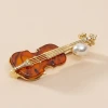 2020 Handmade Trendy High Quality Factory Wholesale Classic Pearl Jewelry Violin Brooch