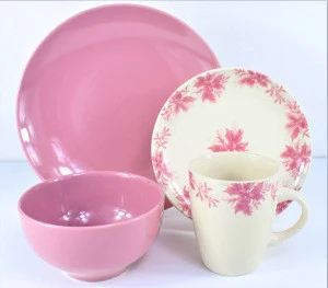 2020 pink color Stoneware16pcs Christmas design dinnerware set