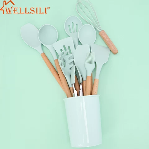 Amazon hot Sale 12-Piece Set Non-Stick Wooden Handle Easy Clean Cookware Set wooden handle cooking silicone utensils Non-toxic