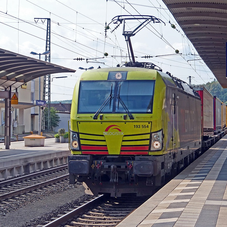 Buy Amazon Warehouse Train Railway Freight Forwarder To Europe Russia ...