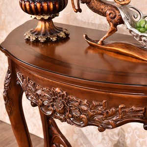 Console Table Specific Use and Antique Appearance conner table