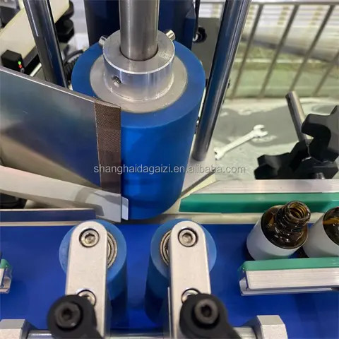 Buy Desktop Bottle Labeling Applicator Machinery For Essential Oil ...