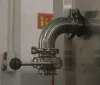 Full automatic liquid filling machine