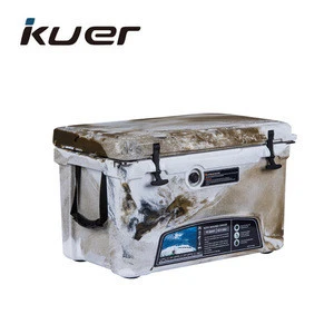 High end roto pe insulated cooler with accessory