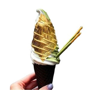 Very popular edible gold leaf 9.33 *9.33cm 24k gold leaf for ice-cream decoration bakery decoration