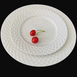 White cheap embossed porcelain round dish ceramic dinner plates/High Quality Cheap salad dish plates