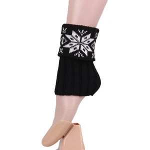 2018 New arrival In stock adult women winter woolen fashion snowflake design girls leg warmers