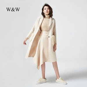 2019 OEM women cashmere coat with fur pocket