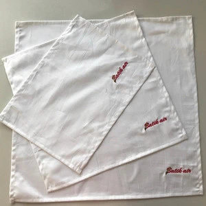 5 star hotel restaurant dinner plain white table linen napkins