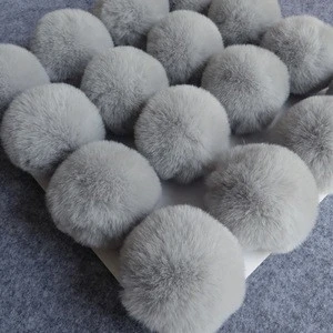 Best  Seller  8cm  diameter  Faux  fur  pom pom  for knit   hat  or handbag