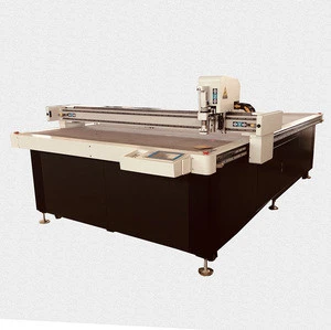 CNC fabric cloth textile vibrating knife cutting machine with automatic feeding