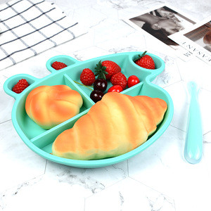 Easy To Clean Dish BPA-Free Child Feeding Grip Food Learning Silicone Portable Baby Suction Plate