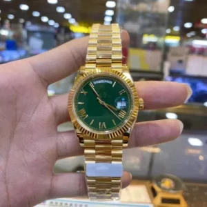 Latest Noob Watch Clean Factory Tungsten Steel 40mm Daydat Yellow Gold Green Dial Oyster Bracelet with Crown on Glass About 155g to 166g