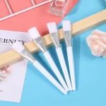 Natural Fluffy White Goat Hair Soft Fan Mask Brush Skin Peel Treatment Face Mask Fan Brush Highlighting Brush