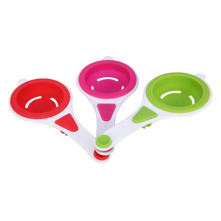 Quickly and Easily Egg Filter Cooking Tool Silicone Yolk Out Egg Separator