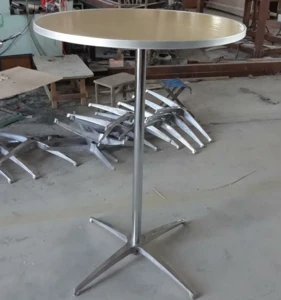 round high quality wooden cocktail bar table