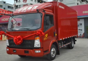 Sinotruk HOWO van truck sale, refrigerated van and truck in dubai, food truck fast food van