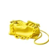 Wholesale custom trendy women chain handbags girls PU leather Inclined shoulder bags lady mini shoulder crossbody bag 2020