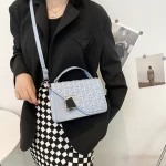 Yiwu Be Lucky Handbag Women Hand Bags Ladies 2021 New Single Shoulder Messenger Bag With Button and Chain