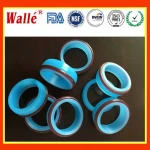 High pressure seals for waterjet cutting machine