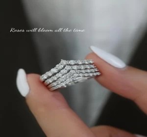 V-Shaped Natural Diamond Pair Ring