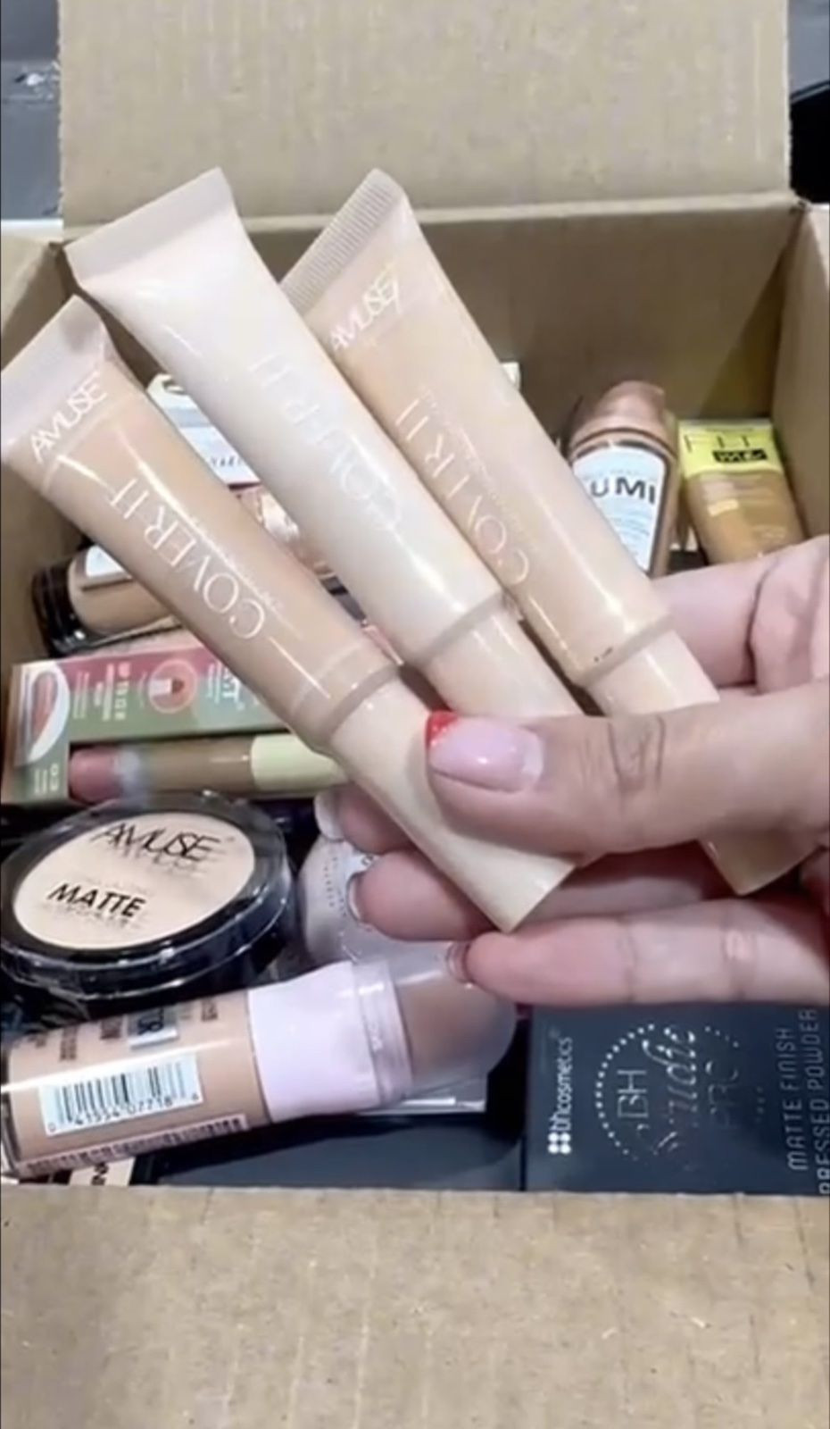 Unit 201 Powder Buy Assorted Powder, Foundation & Concealer - Wholesale 64 Units from ...