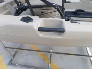 10ft roto mold plastic pedal kayak for fishing