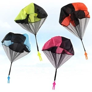 1PCS Hand Throwing kids Mini Light Play Parachute Toy Children Educational Toys Kids Outdoor Games Soldier Outdoor Sports