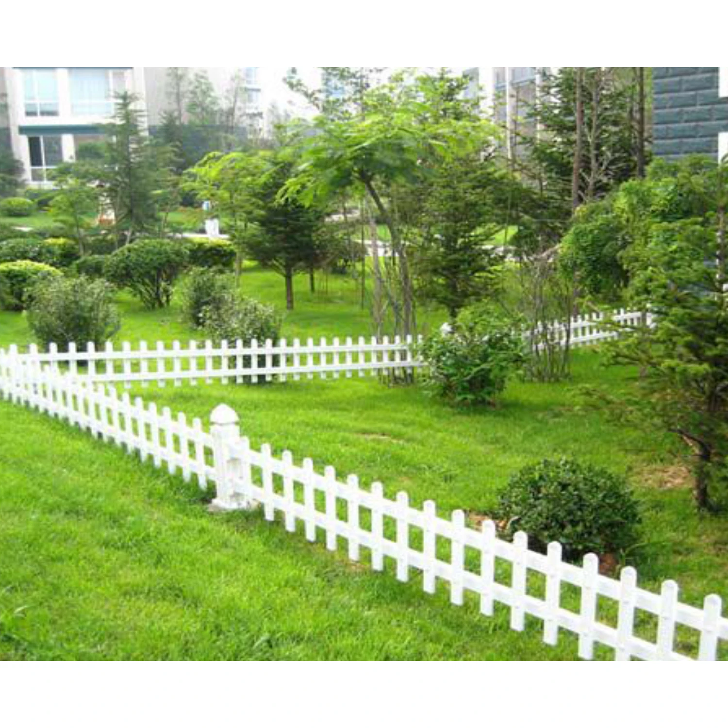 2020 China white cheap pvc vinyl fence privacy garden fence/