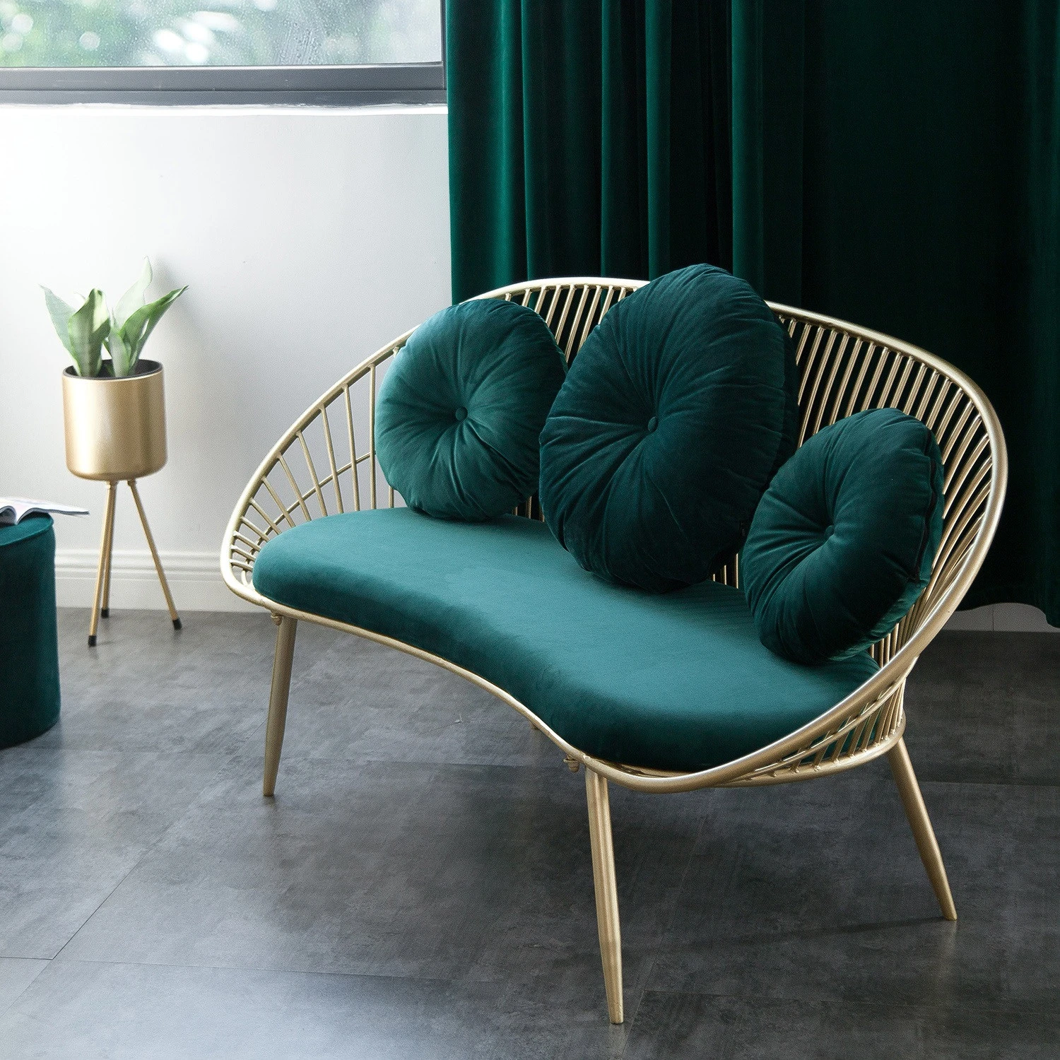 2020  New modern style light luxury hot sale coffee small two seater green iron sofa furniture