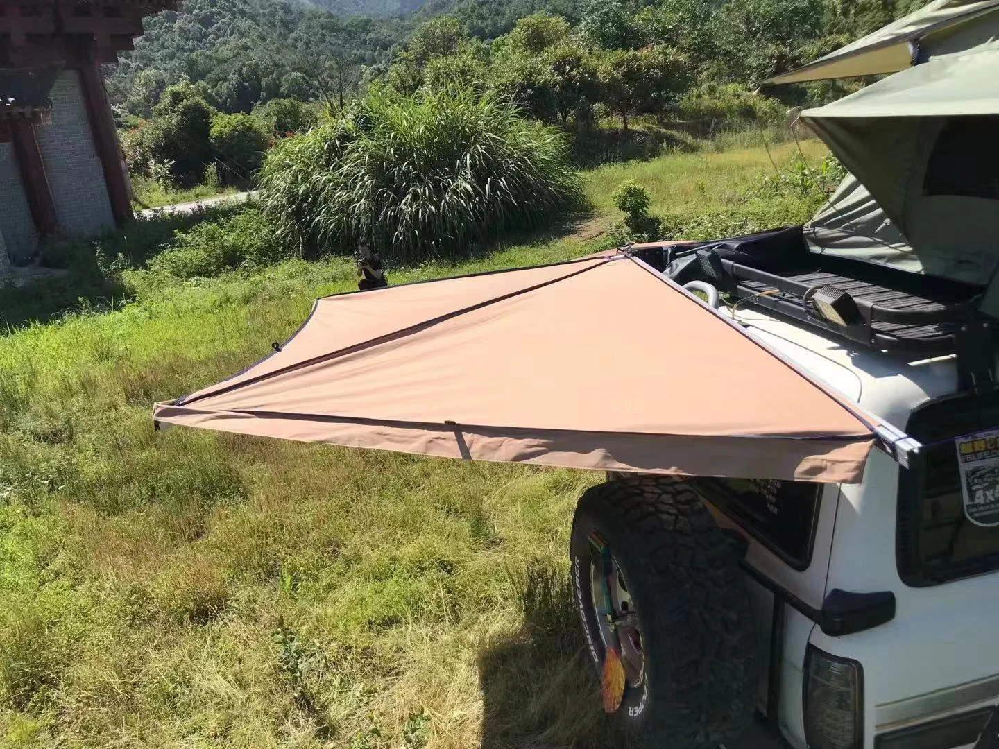 Car side foxwing 270 degree coverage swing out awning