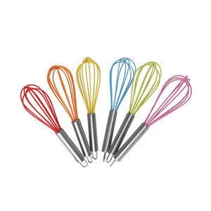 China Supplier Newest Mini Silicone Coated Kitchen tools Manual Egg Beater /Silicone Egg Whisk