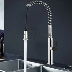 Classical Single Handle Stainless Steel Pull Out Kitchen Faucet With Plumbing Hose