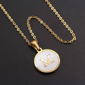 Factory Direct Sales A-Z Initial Letter R Necklace Pendant Silver Plated Shell Alphabet Necklaces Women Jewelry Accessories