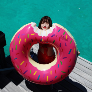Factory direct selling inflatable doughnut 60CM swimming ring