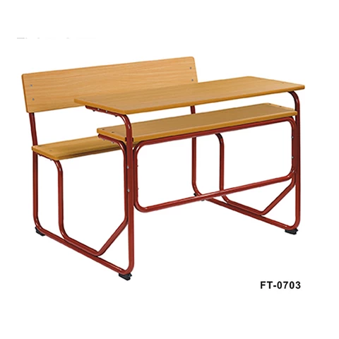 High-end double desks and chairs wholesale new bow-shaped double desks and chairs school training class desks