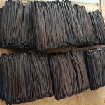 Pure Premium Vanilla Beans Planifolia Ideal for Desserts and Beverages