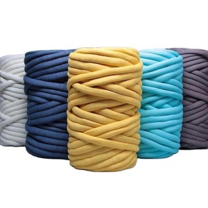 Wholesale 2/18NM 100%Pure Wool Yarn Knitting Custom dyed Yarn For Weaving