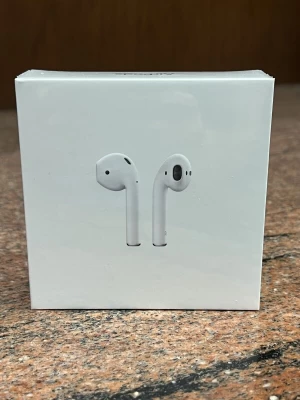 For sale AirPods (2nd Gen)