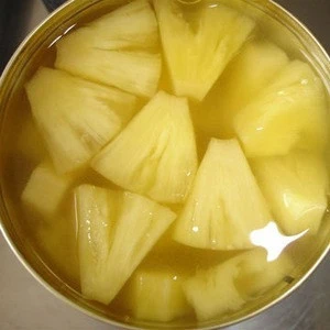 Canned pineapple in canned fruit